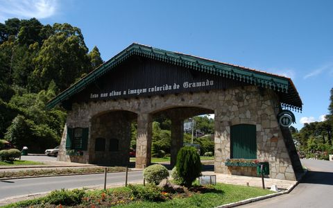 Hotel Laghetto Pedras Altas